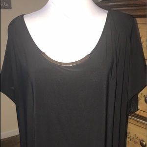 Short sleeve blouse with gold bar detail